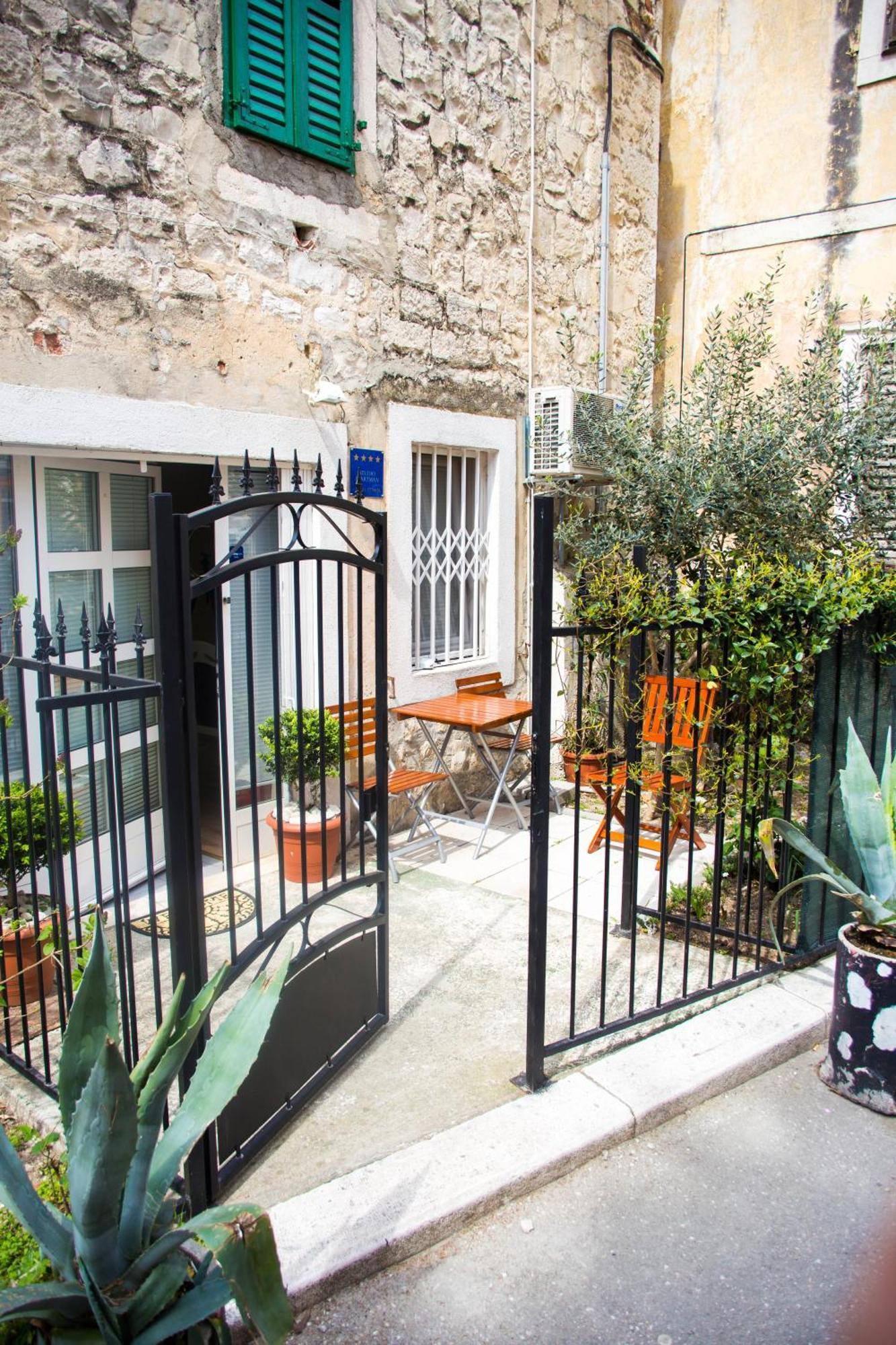 Apartment Skeja Split Exterior photo